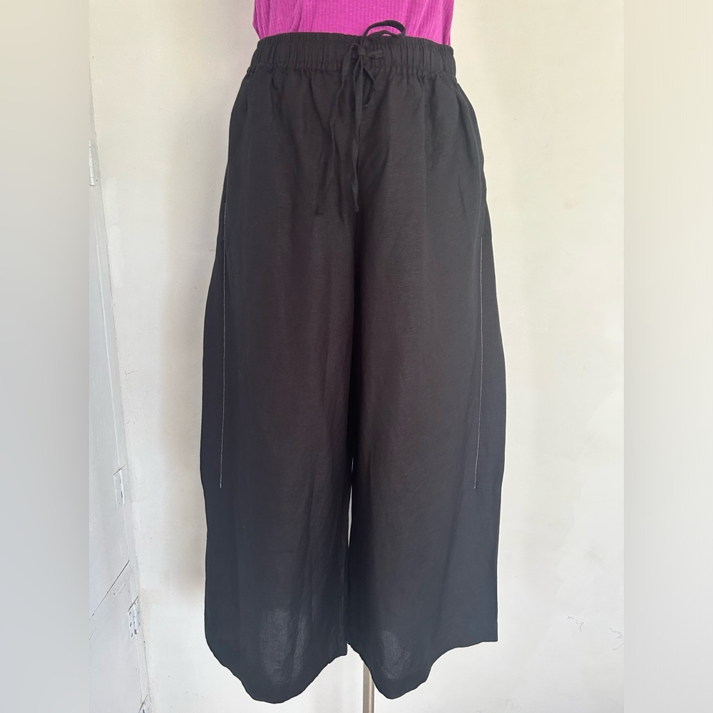 Sea Folly wide leg slit side linen pants Size Medium NWT